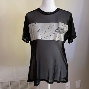 Mesh metallic top